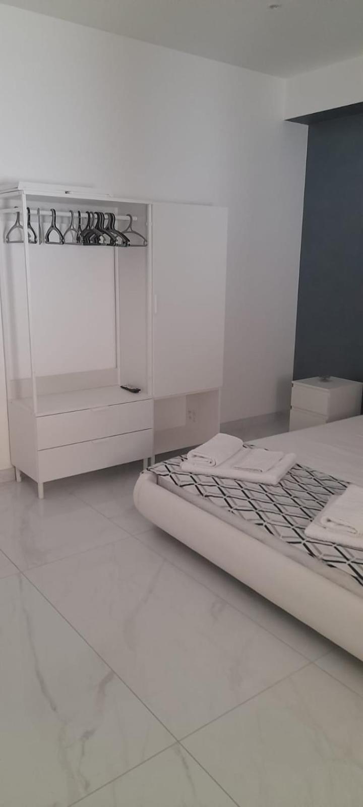 Blu Mare Apartment Avola Bagian luar foto