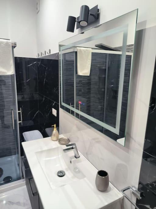 Blu Mare Apartment Avola Bagian luar foto
