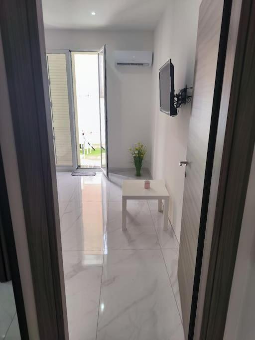 Blu Mare Apartment Avola Bagian luar foto