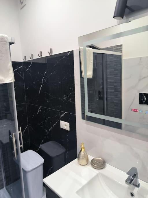 Blu Mare Apartment Avola Bagian luar foto